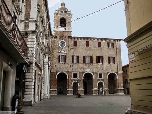 foto_senigallia_010_municipio